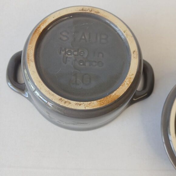 STAUB Mini La Cocotte Gray Ceramic Casserole Dish w/Lid 8 oz - Picture 5 of 7